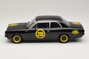 Opel Rekord C #201 Black Widow MCG 1:18 MCG18560 Kov – obrázek 3 z 6