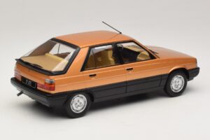 Renault 11 GTL Zlatá MCG 1:18 MCG18590 Kov – obrázek 2 z 6