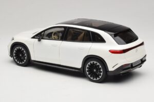 Mercedes EQS SUV X296 Manufaktur Diamond White NZG 1:18 B66960590 Kov – obrázek 7 z 8