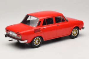 Skoda 100 Červená Zlatá Kola MCG 1:18 MCG18784 Kov – obrázek 2 z 6