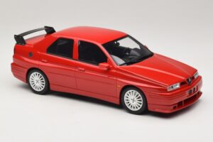 Alfa Romeo 155 GTA Stradale Alfa Red Otto 1:18 OT1132 Pryskyřice – obrázek 4 z 6