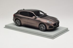 Maserati Grecale Bronzový BBR 1:18 P18220FMAS Pryskyřice – obrázek 4 z 7