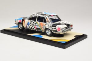BMW 2500 E3 New Horizon Minichamps 1:18 155029204 Pryskyřice – obrázek 5 z 6