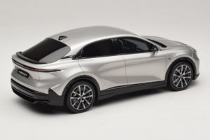 Alpine A390 GT Argent Mercure Otto 1:18 OT1318 Pryskyřice – obrázek 2 z 6