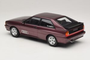 Audi Quattro Purple Metallic Minichamps 1:18 155016125 Kov – obrázek 5 z 6