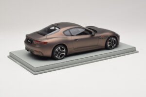 Maserati GranTurismo Trofeo Rame Folgore BBR 1:18 P18240AMAS Pryskyřice – obrázek 3 z 7