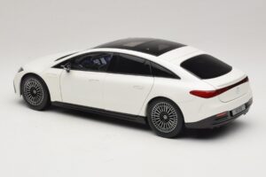 Mercedes EQS V297 Manufaktur Opalite White NZG 1:18 B66961049 Kov – obrázek 7 z 8