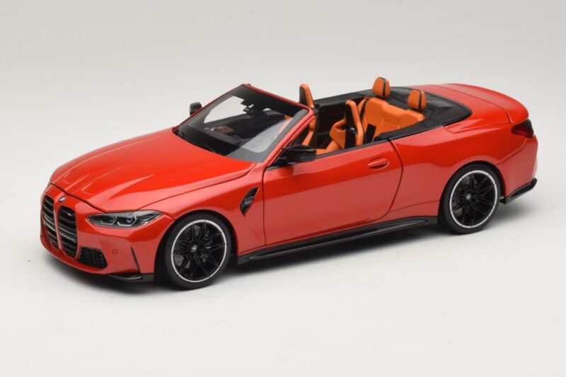BMW M4 G83 Kabriolet Red Metallic Minichamps 1:18 110021030 Kov