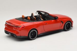 BMW M4 G83 Kabriolet Red Metallic Minichamps 1:18 110021030 Kov – obrázek 3 z 8