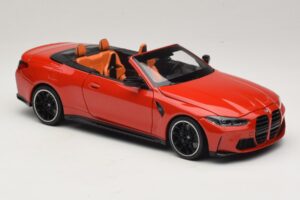 BMW M4 G83 Kabriolet Red Metallic Minichamps 1:18 110021030 Kov – obrázek 6 z 8