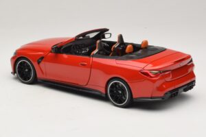 BMW M4 G83 Kabriolet Red Metallic Minichamps 1:18 110021030 Kov – obrázek 7 z 8