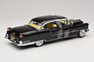 Cadillac Fleetwood Series 60 The Godfather Greenlight 1:18 12949 Kov – obrázek 2 z 6