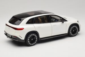 Mercedes EQS SUV X296 Manufaktur Diamond White NZG 1:18 B66960590 Kov – obrázek 3 z 8