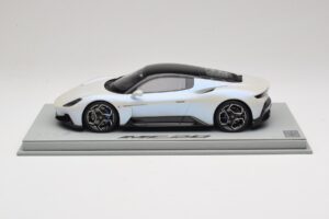 Maserati MC20 Bianco Audace BBR 1:18 P18191AMAS Pryskyřice