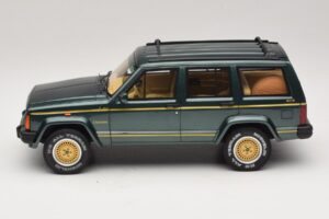 Jeep Cherokee XJ Limited Hunter Green Otto 1:18 OT1204 Pryskyřice – obrázek 3 z 6
