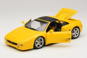 Ferrari F355 Spider Žlutý s Černou Střechou UT Models 1:18 180074030-P4 Kov – obrázek 2 z 8