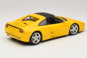 Ferrari F355 Spider Žlutý s Černou Střechou UT Models 1:18 180074030-P4 Kov – obrázek 3 z 8