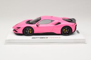 Ferrari SF90 Pack Fiorano Lesklý Qatar Pink BBR 1:18 RACELINE137 Pryskyřice – obrázek 3 z 7