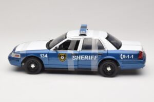 Ford Crown Victoria Police Interceptor The Walking Dead Greenlight 1:18 12957 Kov – obrázek 3 z 6