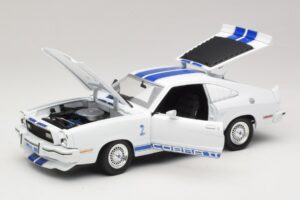 Ford Mustang II Cobra II Charlie's Angels Movie Greenlight 1:18 12880 Kov – obrázek 2 z 8