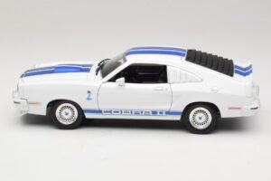 Ford Mustang II Cobra II Charlie's Angels Movie Greenlight 1:18 12880 Kov – obrázek 4 z 8
