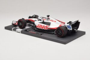 Haas VF-22 K. Magnussen Pole Position Brazilian GP 2022 Minichamps 1:18 117222120 Pryskyřice – obrázek 5 z 7