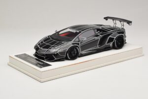 Lamborghini Aventador Liberty Walk TRON Lesklá Černá JUC 1:18 Lamborghini Aventador Liberty Walk TRON Lesklá Černá JUC 1:18 J32-14 Pryskyřice
