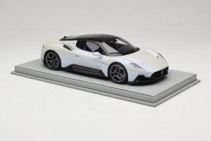 Maserati MC20 Bianco Audace BBR 1:18 P18191AMAS Pryskyřice – obrázek 5 z 6