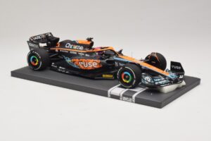 McLaren MCL36 #4 L. Norris Abu Dhabi GP 2022 Minichamps 1:18 537224004 Pryskyřice – obrázek 4 z 7
