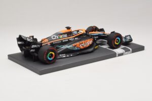 McLaren MCL36 O. Piastri Abu Dhabi Test 2022 Minichamps 1:18 537221828 Pryskyřice – obrázek 2 z 7