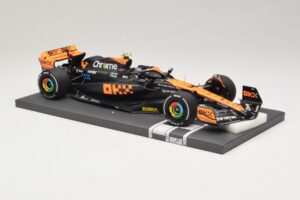 McLaren MCL60 #4 L. Norris 2nd Place Singapore GP 2023 Minichamps 1:18 537233404 Pryskyřice – obrázek 4 z 7