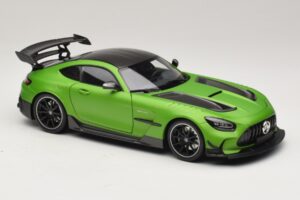 Mercedes AMG GT Black Series C190 Matt Green Metallic Minichamps 1:18 110032022 Kov – obrázek 6 z 8