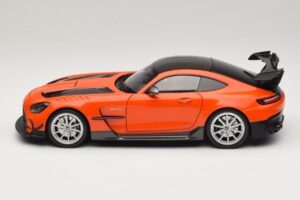 Mercedes AMG GT Black Series C190 Oranžový se Stříbrnými Koly Minichamps 1:18 110032024 Kov – obrázek 4 z 8