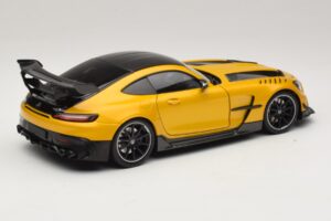 Mercedes AMG GT Black Series C190 Solarbeam Yellow Metallic Minichamps 1:18 110032021 Kov – obrázek 3 z 8
