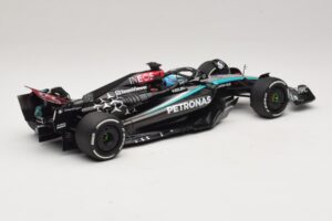 Mercedes AMG Petronas W15 E Performance G. Russell 2024 Minichamps 1:18 110240163 Pryskyřice – obrázek 2 z 7