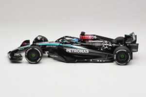 Mercedes AMG Petronas W15 E Performance G. Russell 2024 Minichamps 1:18 110240163 Pryskyřice – obrázek 3 z 7