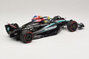 Mercedes AMG Petronas W15 E Performance L. Hamilton Winner British GP 2024 Minichamps 1:18 110241244 Pryskyřice – obrázek 2 z 7