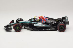 Mercedes AMG Petronas W15 E Performance L. Hamilton Winner British GP 2024 Minichamps 1:18 110241244 Pryskyřice – obrázek 3 z 7