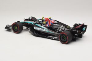 Mercedes AMG Petronas W15 E Performance L. Hamilton Winner British GP 2024 Minichamps 1:18 110241244 Pryskyřice – obrázek 5 z 7