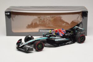 Mercedes AMG Petronas W15 E Performance L. Hamilton Winner British GP 2024 Minichamps 1:18 110241244 Pryskyřice – obrázek 7 z 7