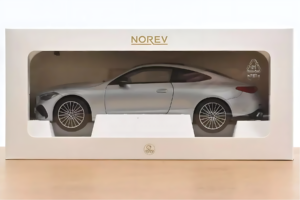 Mercedes CLE C236 Coupé Hightech Silver Norev 1:18 183939 Kov – obrázek 2 z 2