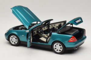 Mercedes SLK R170 Vivianite Green Norev 1:18 183021 Kov – obrázek 7 z 10