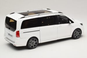 Mercedes V-Class W447 AMG Line Bílý Norev 1:18 183876 Kov – obrázek 3 z 8