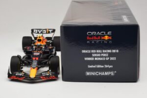 Oracle Red Bull Racing RB18 S. Perez Winner Monaco GP 2022 Minichamps 1:18 110220711 Pryskyřice – obrázek 6 z 7