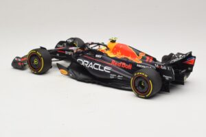 Oracle Red Bull Racing RB19 S. Perez Abu Dhabi GP 2023 Minichamps 1:18 110232311 Pryskyřice – obrázek 5 z 7
