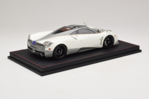 Pagani Huayra Luminous Green AB 1:18 REMC041 Pryskyřice – obrázek 3 z 7