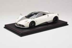 Pagani Huayra Luminous Green AB 1:18 REMC041 Pryskyřice – obrázek 2 z 7