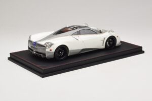 Pagani Huayra Luminous Green AB 1:18 REMC041 Pryskyřice – obrázek 3 z 7