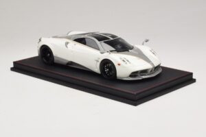 Pagani Huayra Luminous Green AB 1:18 REMC041 Pryskyřice – obrázek 4 z 7