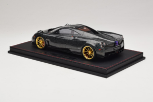 Pagani Huayra Starry Night Sky AB 1:18 REMC039 Pryskyřice – obrázek 5 z 7